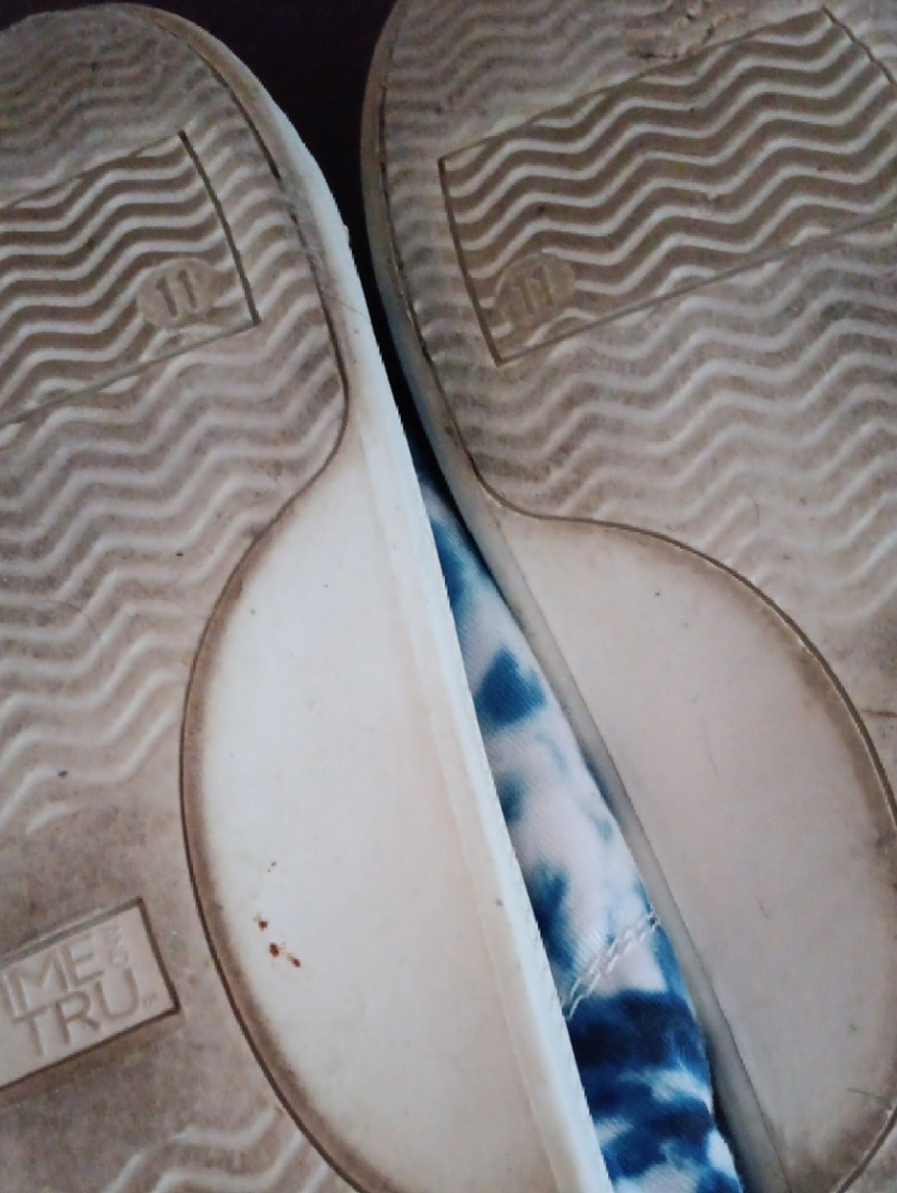 Time and Tru Blue Tie-Dye Canvas Sneakers - Picture 4 of 4